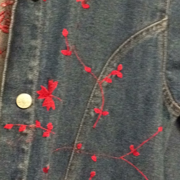 Jean jacket. - Picture 7 of 8